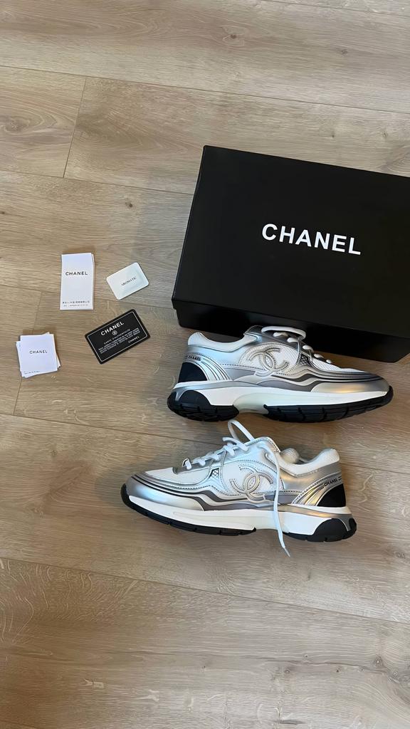Chanel runners, Ophalen of Verzenden, Nieuw, Wit