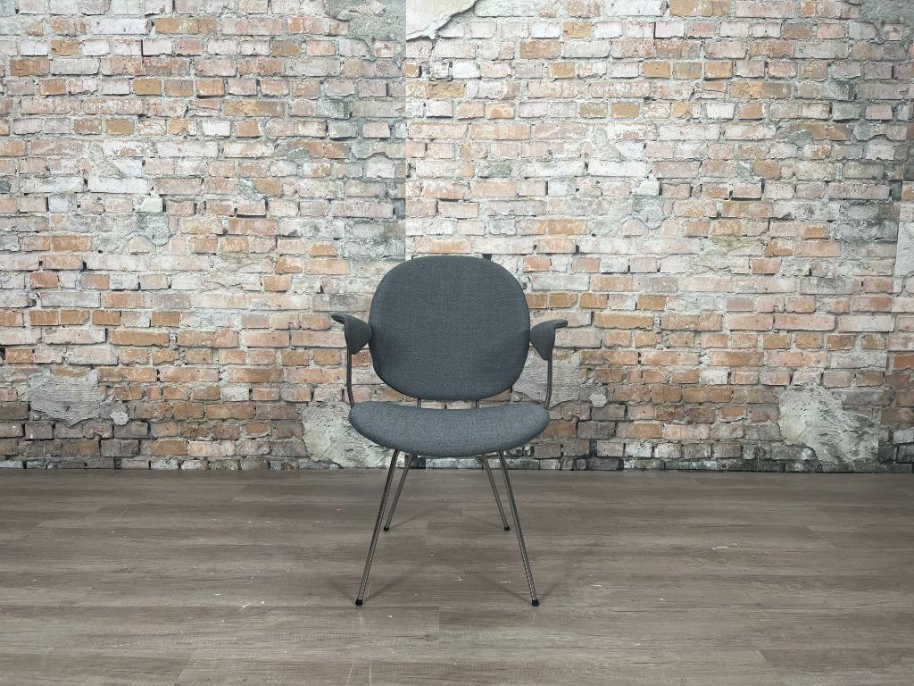 Gispen Kembo 302 Easy Chair grijs bij TheReSales, Minder dan 75 cm, Ophalen of Verzenden, Zo goed als nieuw, Stof