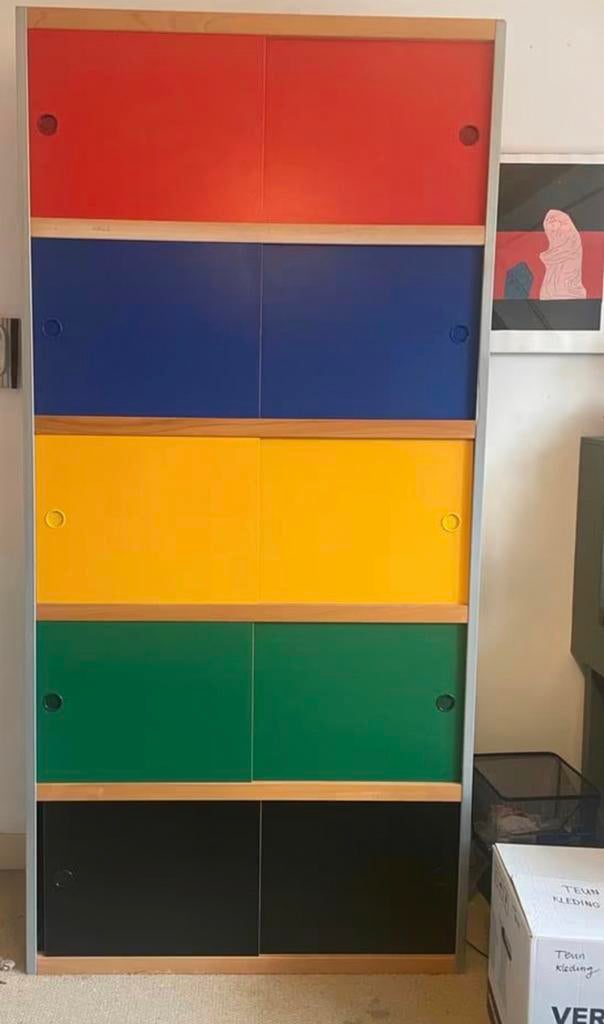 Kleurrijke Kewlox kast, Ophalen, Gebruikt