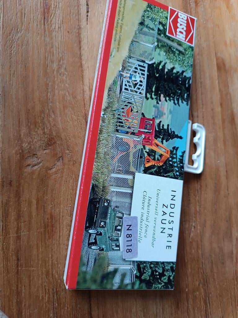 Busch N 8118 Industrie Hekwerk voor Modelspoorbaan, Hobby en Vrije tijd, Overige merken, Gelijkstroom of Wisselstroom, Brug, Tunnel of Gebouw