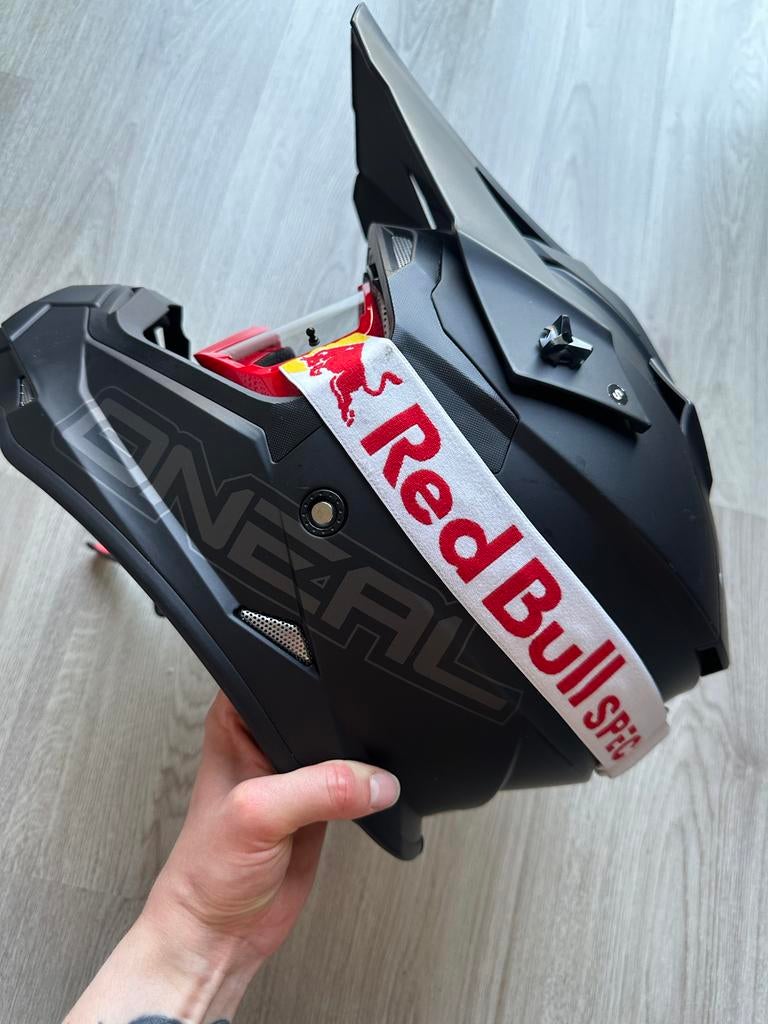 Oneal Motocross Helm (maat S/55-56) met Red Bull Spect bril, Motoren, Kleding | Motorhelmen, S, Tweedehands, Ophalen, Overige merken