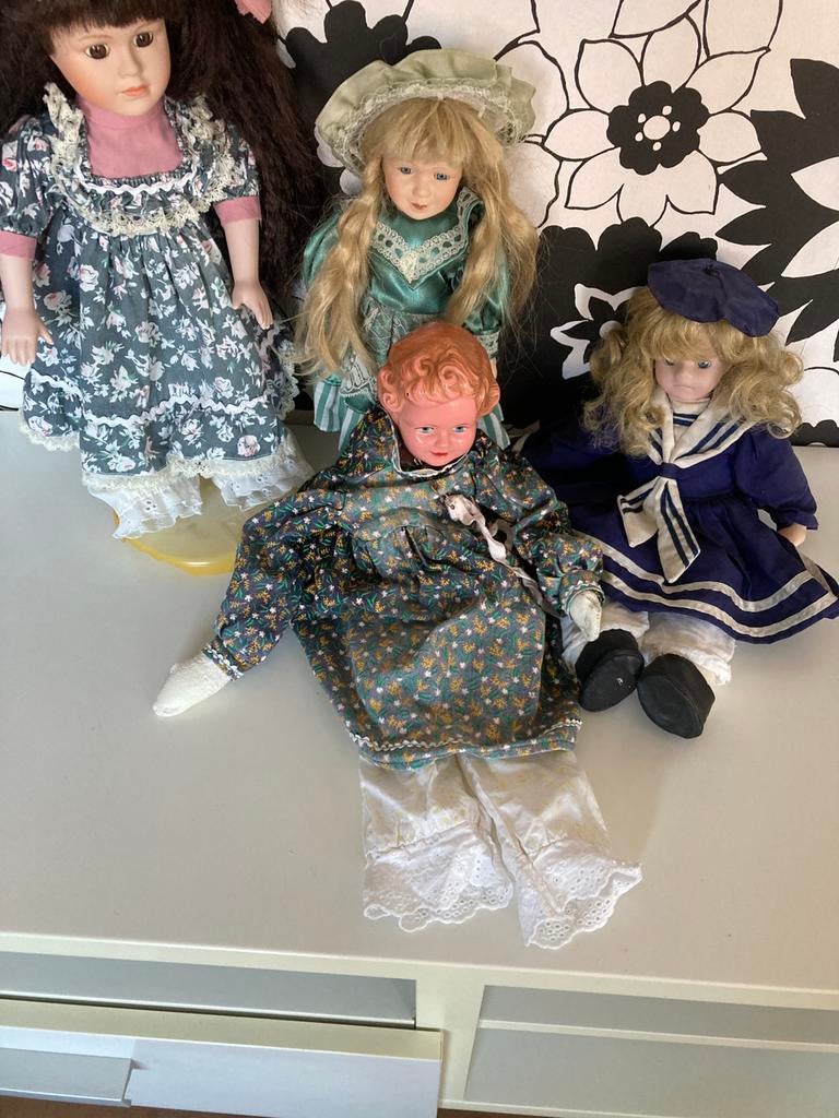 4 antieke poppen, Ophalen, Gebruikt, Pop