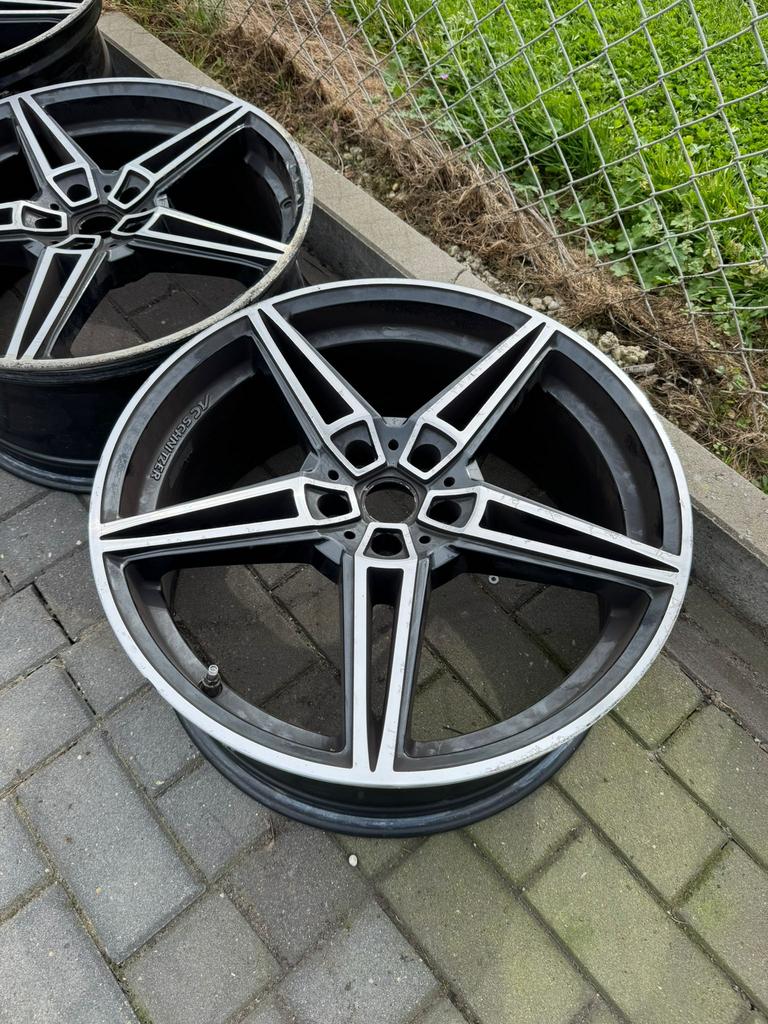 Velgen en banden, Ophalen, Gebruikt, Banden en Velgen, 20 inch