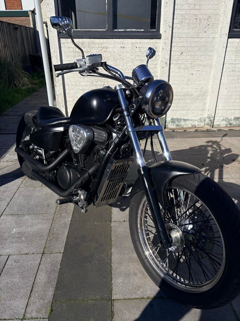 Honda VT600 Shadow Bobber A2, 2 cilinders, Chopper, Particulier, Minimaal motorrijbewijs A2