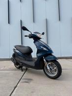 Piaggio New Fly snorscooter, Fietsen en Brommers, Scooters | Piaggio, Ophalen, Gebruikt, Fly, Benzine