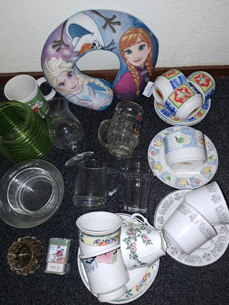 Vele Rommelmarktspullen zie tekst, Ophalen, Zo goed als nieuw