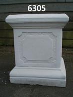 GROOTE VIERKANTE ZUIL. nr 6305., Ophalen, Nieuw, Beton, Mensenbeeld