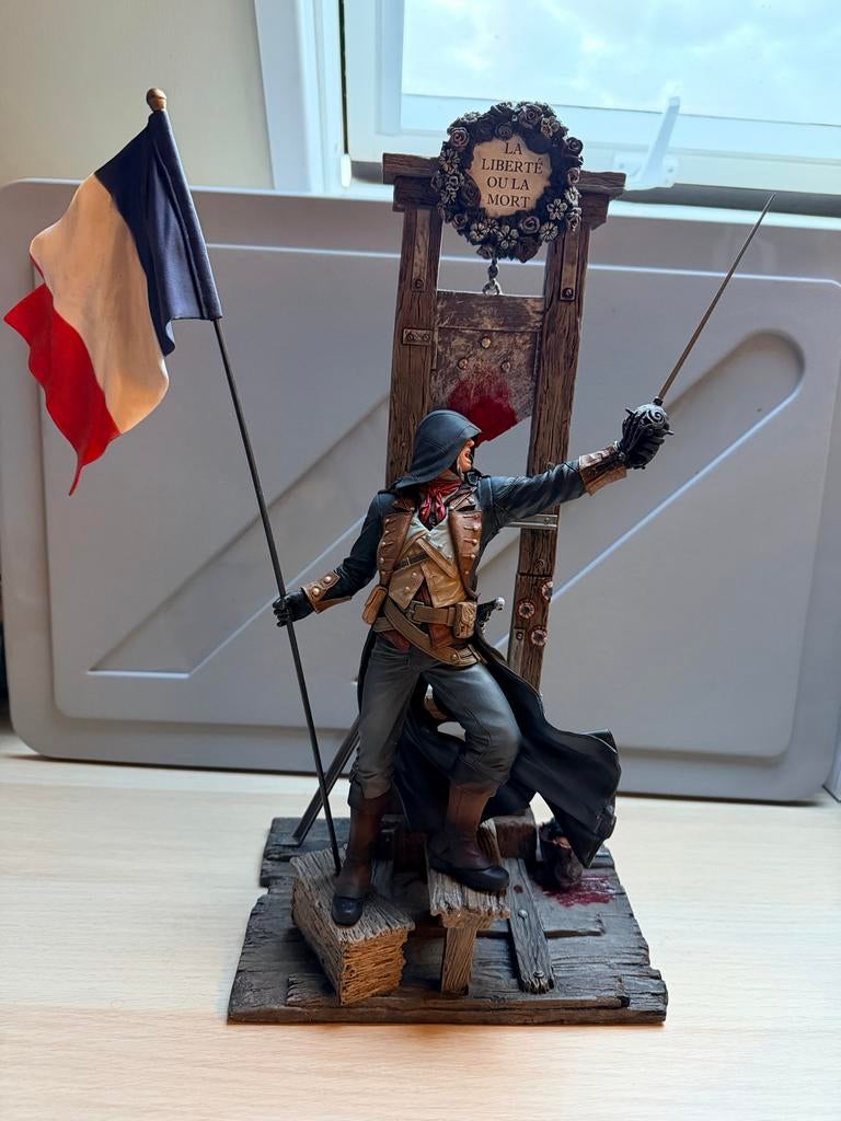 Assassins Creed Unity Collectors Edition Guillotine, Ophalen of Verzenden, Gebruikt