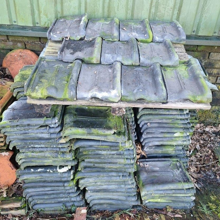 kruisdakpannen Belveld 220 stuks, Ophalen, 10 tot 15 m², Steen of Klei, Zo goed als nieuw