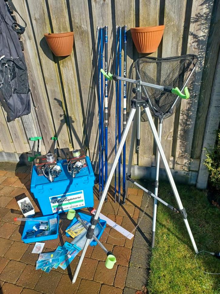 Strandhengels Yuki, molens, driepootsteun enz., Watersport en Boten, Hengelsport | Zeevissen, Complete set, Ophalen