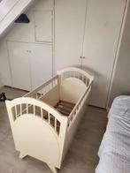 Crèmekleurige wieg met spijlen, Kinderen en Baby's, Babywiegjes en Ledikanten, Ophalen, Gebruikt, Wieg