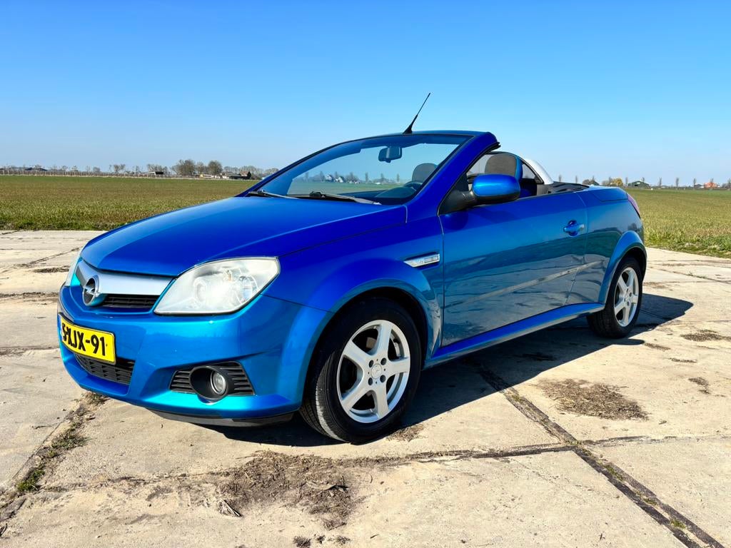 Opel Tigra 1.4 16V Twintop 2007 nwe distr ketting+koppakking, Auto's, Opel, Voorwielaandrijving, Stof, 4 cilinders, Cabriolet