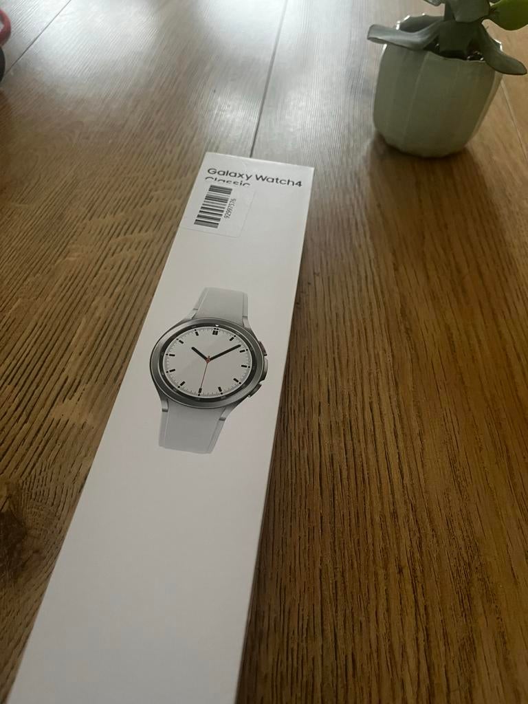 Samsung Galaxy Watch 4 Classic - Zo goed als nieuw, Afstand, Verzenden, Zwart, Zo goed als nieuw