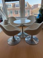 Off-white retro eetset met 4 stoelen en tafel, Ophalen, Kunststof, Gebruikt, Wit