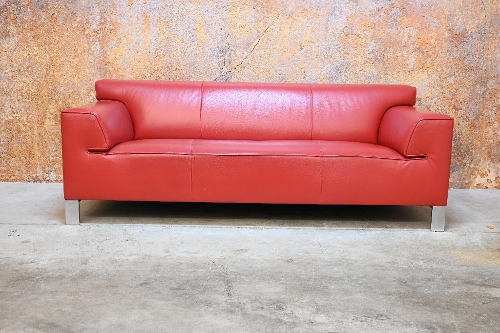 ZGANieuw 2 rode leren Leolux Pode Edith designbanken