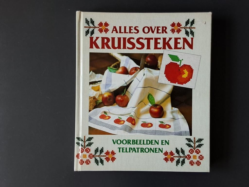 Kruissteek boek, Ophalen of Verzenden, Zo goed als nieuw