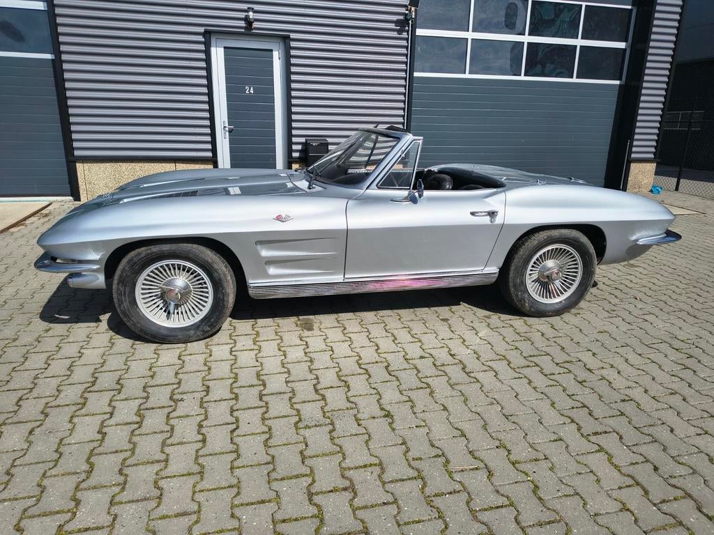 1963 Corvette stingray Cabrio, Auto's, Chevrolet, Particulier, Corvette, Benzine, Cabriolet, Handgeschakeld, Zilver of Grijs, Zwart