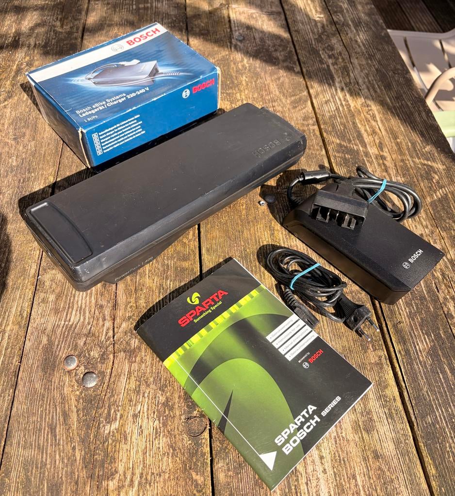 Bosch PowerPack 400 met oplader, Fietsen en Brommers, Fietsaccessoires | Fietsaccu's, Ophalen of Verzenden, Gebruikt
