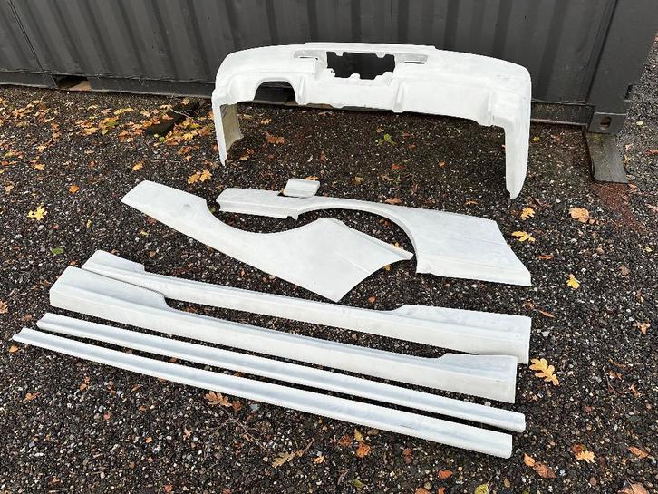 Z-tune style fenders skirts achterbumper Skyline R34 GTT, Auto diversen, Tuning en Styling, Ophalen