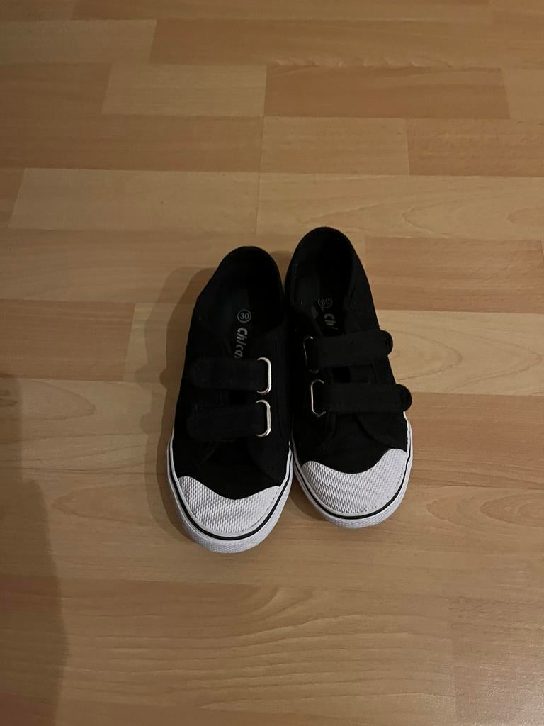 Gymschoenen maat 30, Kinderen en Baby's, Kinderkleding | Schoenen en Sokken, Ophalen of Verzenden, Zo goed als nieuw, Jongen of Meisje