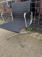 Eames Chair,EA108,Vitra Eames, Huis en Inrichting, Stoelen, Ophalen of Verzenden, Zo goed als nieuw, Zwart, Eén