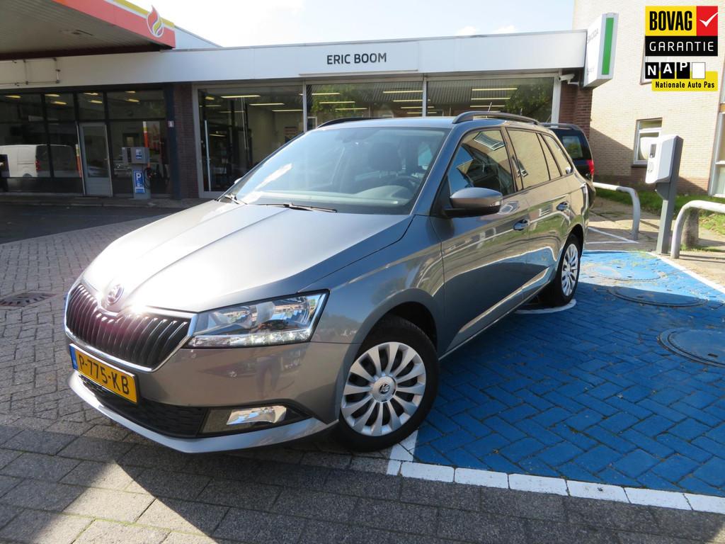 Skoda Fabia Combi 1.0 TSI AMBITION MET 53 DKM ! 2022 !, Auto's, Skoda, Voorwielaandrijving, Stof, Gebruikt, 1036 kg