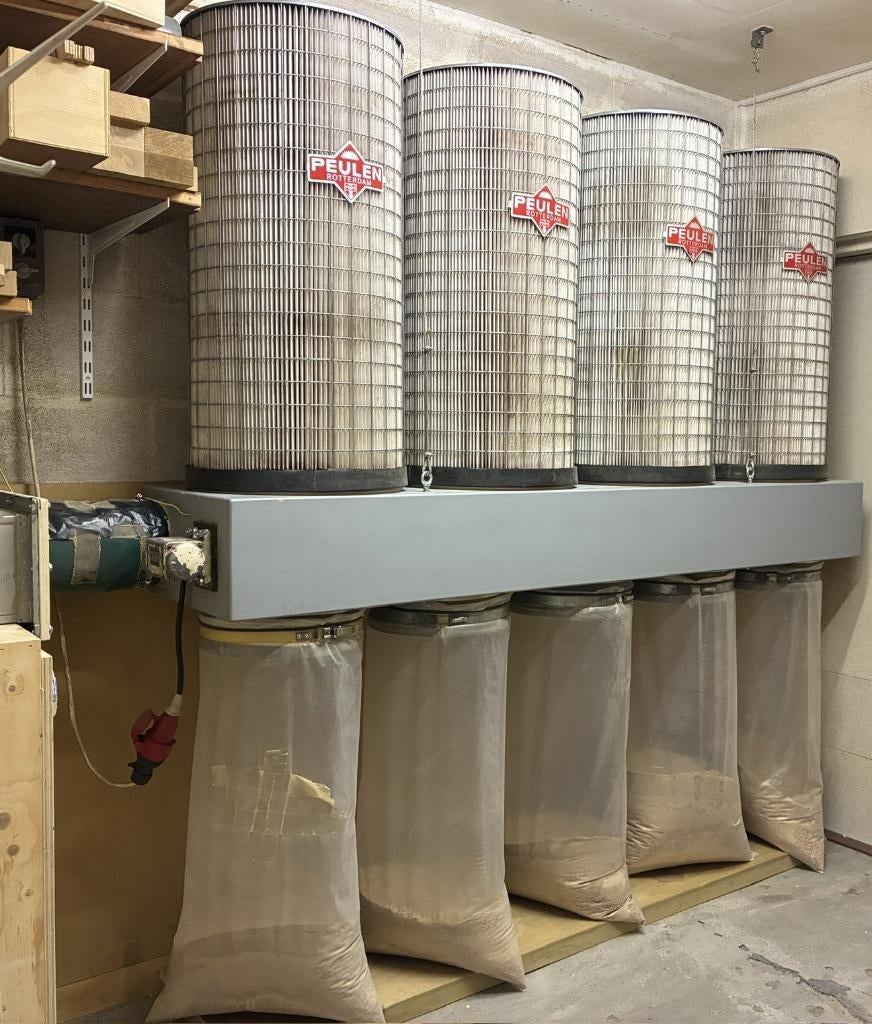 Afzuiging afzuiger houtkrullen met 4 Peulen Filters 500 euro, Ophalen, Gebruikt, Afzuiger