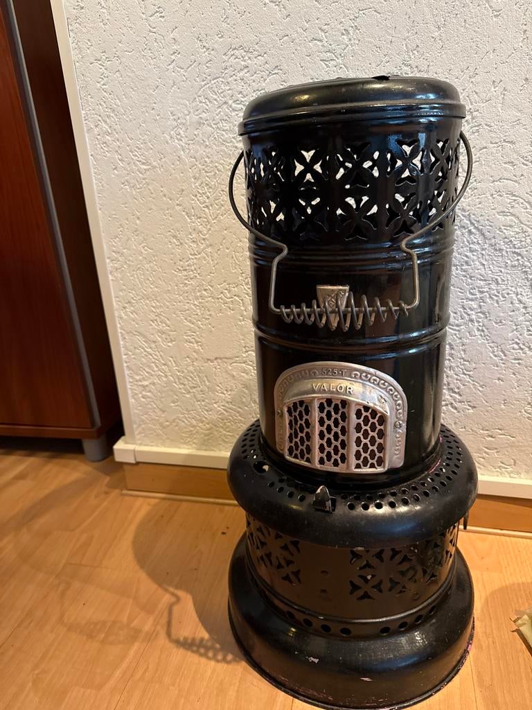 Voor Decoratie Zwarte petroleumkachel Valor 525-T, Ophalen, Gebruikt, Overige brandstoffen, Petroleumkachel