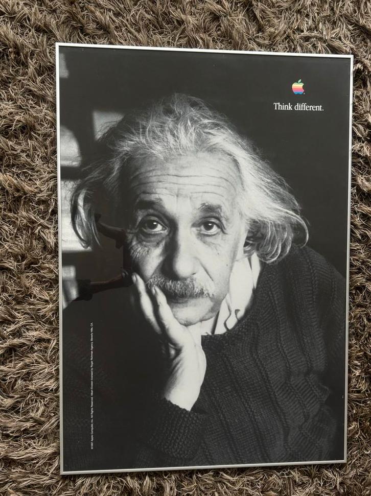 Apple Think Different poster ingelijst, Albert Einstein, Verzamelen, Posters, Zo goed als nieuw, Reclame, A1 t/m A3, Rechthoekig Staand