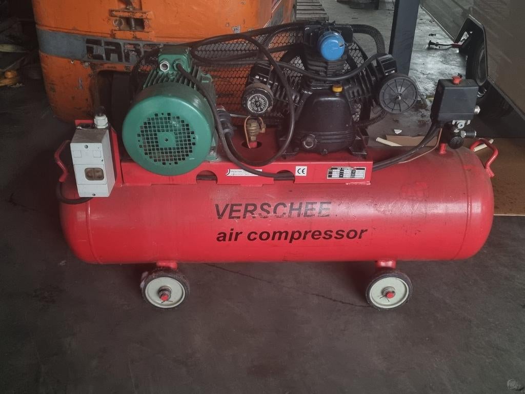Verschee zware kwaliteit Luchtcompressor -  120 liter, Doe-het-zelf en Verbouw, Compressors, Zo goed als nieuw, 10 bar of meer