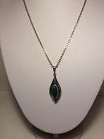 zilveren ketting met zilveren hanger met edelsteen, Verzenden, Zo goed als nieuw, Met edelsteen, Zilver