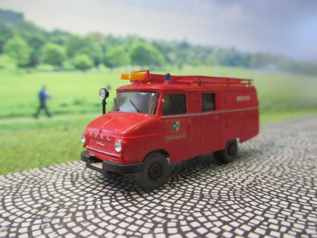 1962-1965 Opel Blitz Ziegler LF8 TSA Brandweer bluswagen, Hobby en Vrije tijd, Modelauto's | 1:87, Ophalen of Verzenden, Gebruikt