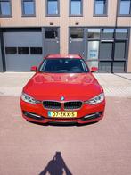 BMW 3-Serie 2.0 320I Touring 2013 Rood met NAP, Auto's, 183 pk, 1440 kg, 4 cilinders, Origineel Nederlands