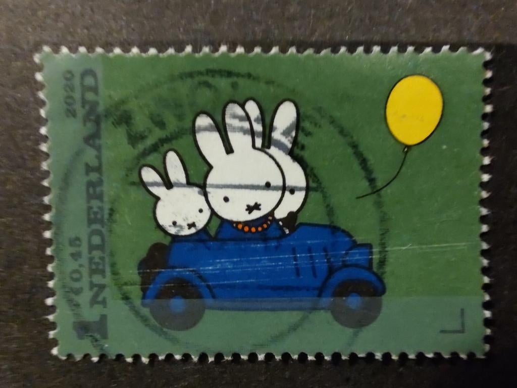 3881a nijntje in auto 2020 kinderzegel, Ophalen of Verzenden
