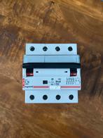 Legrand installatie aardlekautomaat C16 30mA, Ophalen of Verzenden, Gebruikt, Overige typen