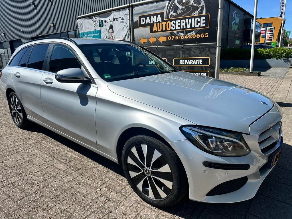 Mercedes-Benz C-Klasse C180 156pk 9G-TRONIC 2017 Grijs, Automaat, Achterwielaandrijving, 1800 kg, 1595 cc