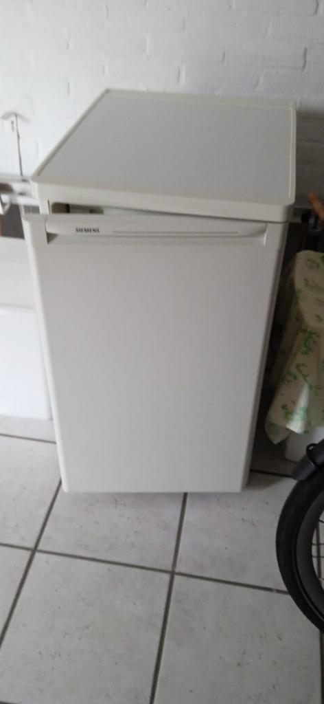 Koelkast Siemens, Zonder vriesvak, 200 liter of meer, Zo goed als nieuw, 160 cm of meer