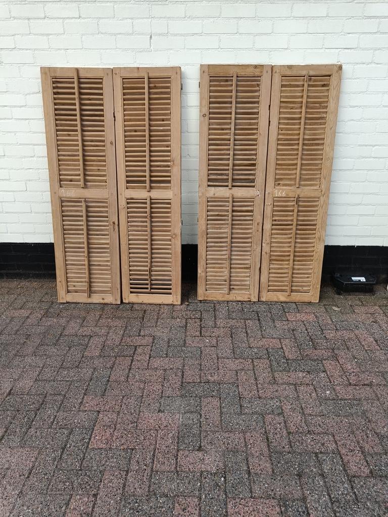 Louvre luiken, Ophalen