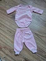 Nike setje roze maatje 50, Kinderen en Baby's, Babykleding | Maat 50, Meisje, Nieuw, Ophalen of Verzenden, Setje