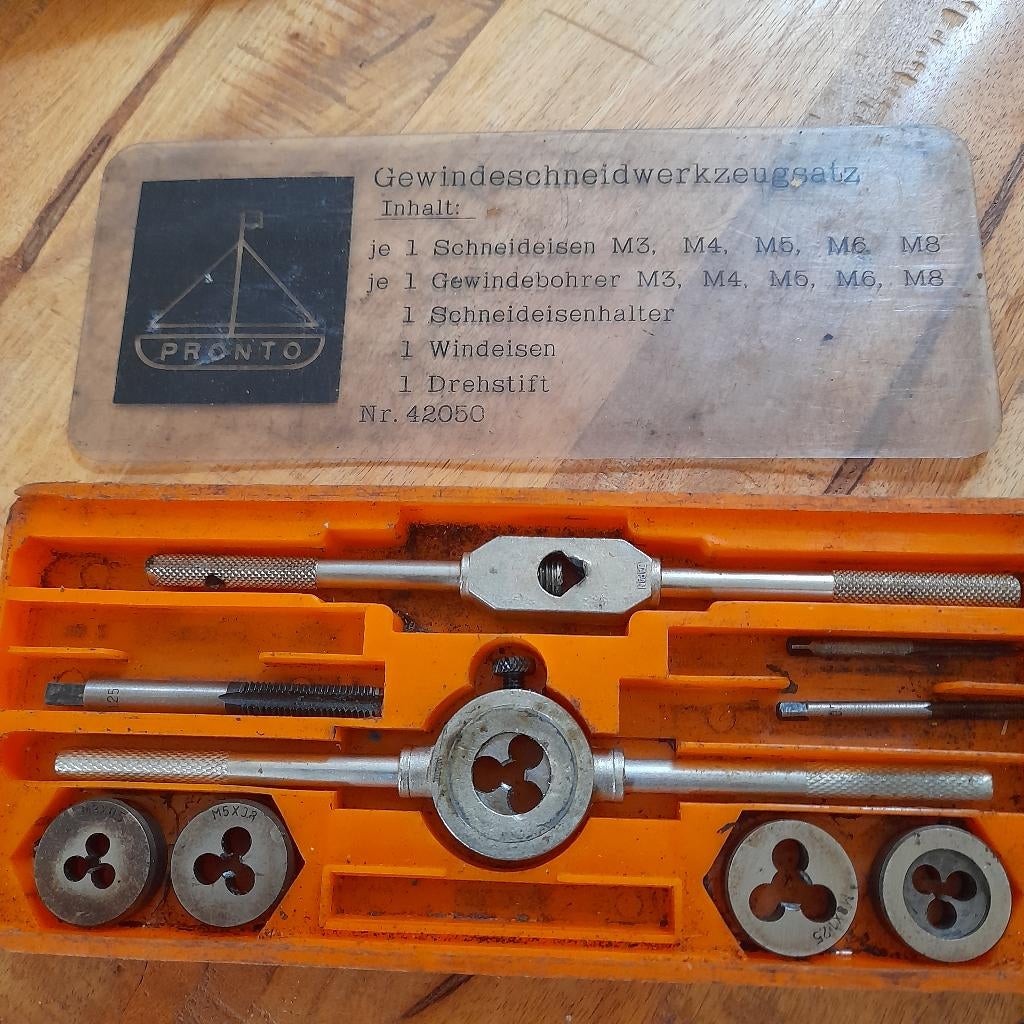 Pronto schroefdraad tappen set, Doe-het-zelf en Verbouw, Gereedschap | Handgereedschap, Ophalen of Verzenden, Gebruikt