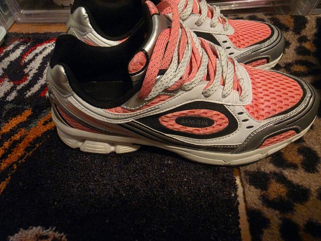 banlieue x frenna schoenen, Verzenden