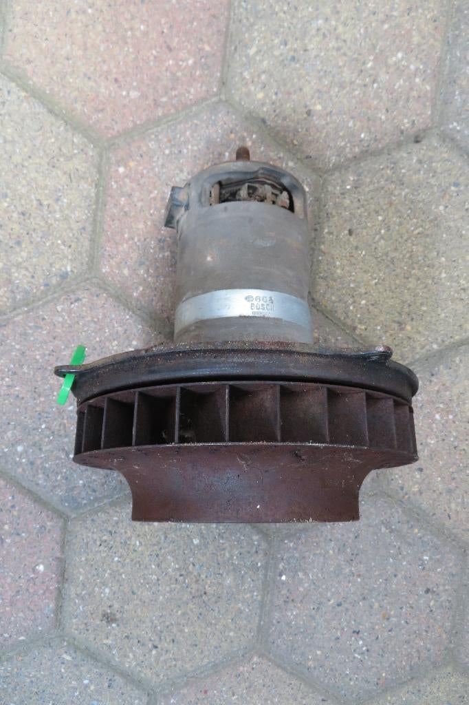 Dynamo met koelventilator 6 / 7 Volt Bosch 105 mm, Ophalen of Verzenden, Gebruikt, Volkswagen