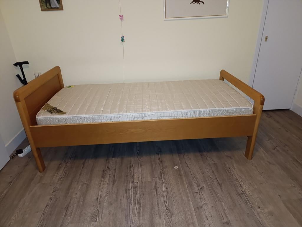 Seniorenbed met elektronische lattenbodem, Ophalen, Verstelbaar, 90 cm, Eenpersoons