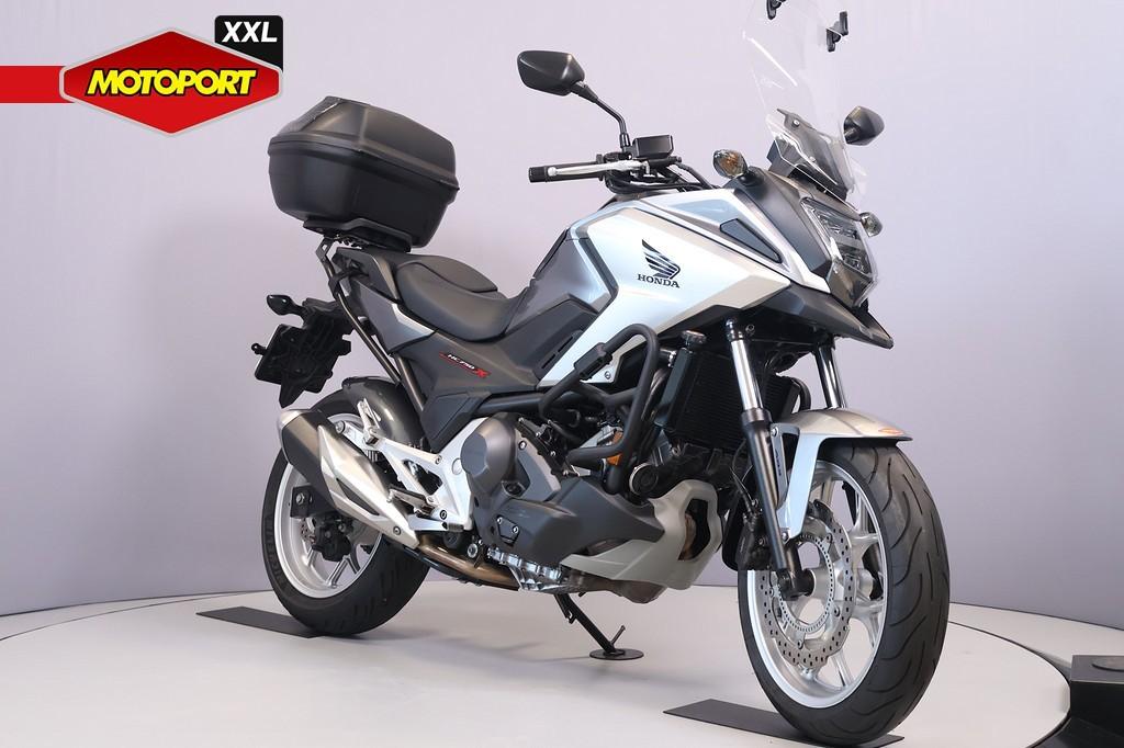 Honda NC 750 X DCT (bj 2016), Motoren, Motoren | Honda, Honda Motor Europe Ltd, Bedrijf, Toermotor, Customer.service@honda-eu.com
