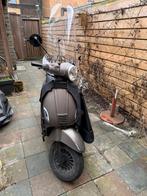 Scooter met windscherm, Fietsen en Brommers, Snorfietsen en Snorscooters, Ophalen, Benzine, Overige merken
