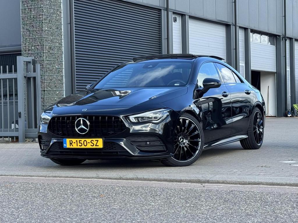 Mercedes CLA-klasse 200 AMG|Pano|Ambient Lights|Night|Memory, Auto's, Mercedes-Benz, CLA, Gebruikt, Euro 6, 4 cilinders