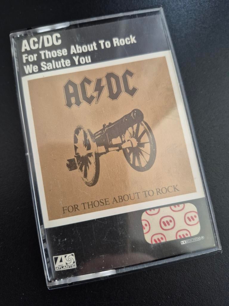 AC/DC - For Those About To Rock (We Salute You) Cassette, Cd's en Dvd's, Cassettebandjes, Gebruikt, 1 bandje, Ophalen of Verzenden
