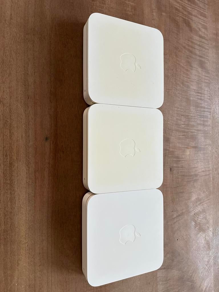 2x Apple AirPort Extreem Base Station (A1408 + A1354), Ophalen of Verzenden, Gebruikt, Router