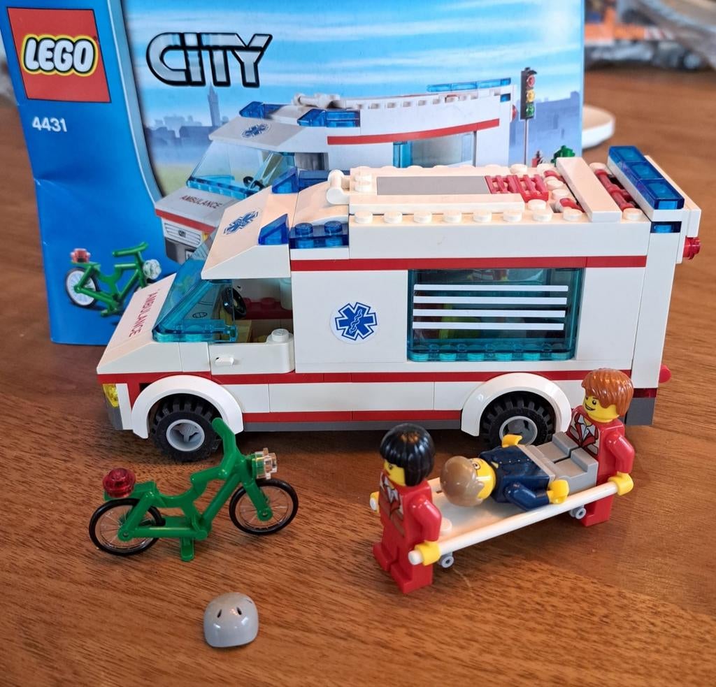 Lego City Ambulance 4431 - Complete Set, Kinderen en Baby's, Speelgoed | Duplo en Lego, Ophalen of Verzenden, Zo goed als nieuw