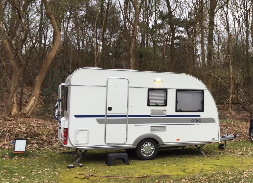 Caravan Adria Altea 390 PS met kinderbedje, Caravans en Kamperen, Treinzit, Particulier, Adria, 4 tot 5 meter